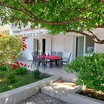 Jema 아파트 트로기르